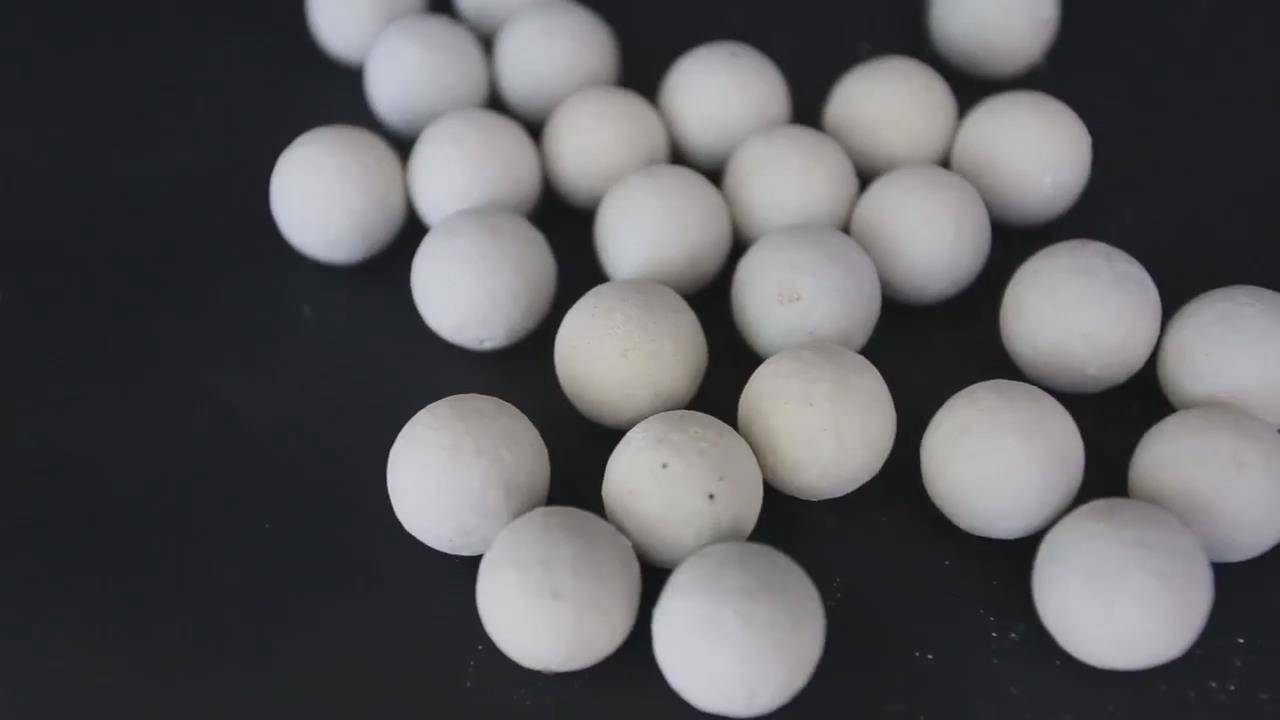 Ceramic balls