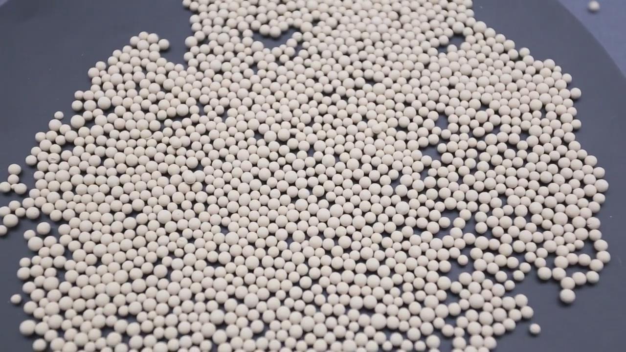 Molecular sieve